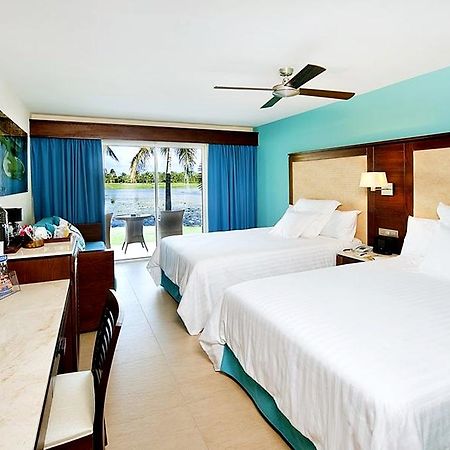 Premium Level At Barcelo Bavaro Palace Hotel Exterior photo